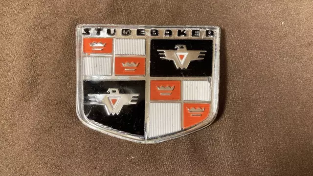 Vintage Original Studebaker Emblem Badge Pickup ?