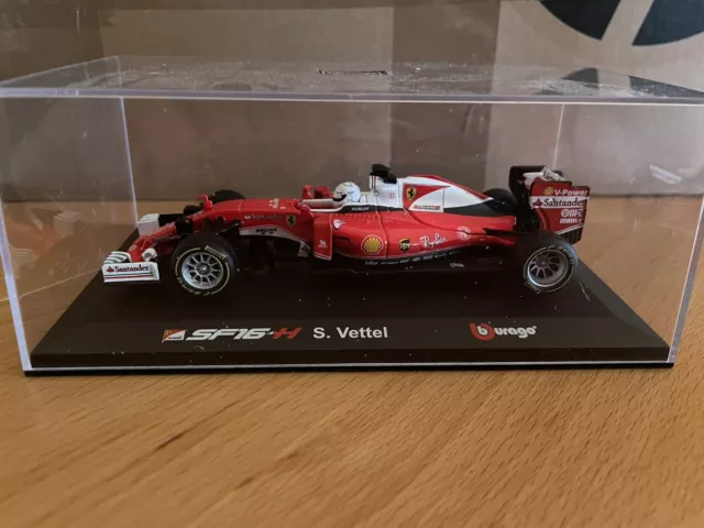 Original BURAGO 1:32 Ferrari SF16H Sebastian Vettel F1 OVP Lizenzprodukt Ferrari