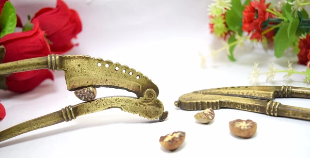 Indian Vintage Areca Nut Cutter Pair Decor Classy Collectible Tool. i12-178