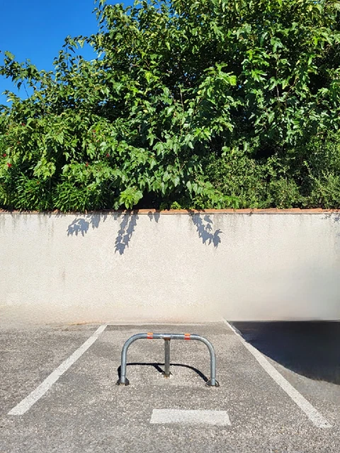 Location : Place PARKING Sécurisée, dans résidence privée et avec arceau