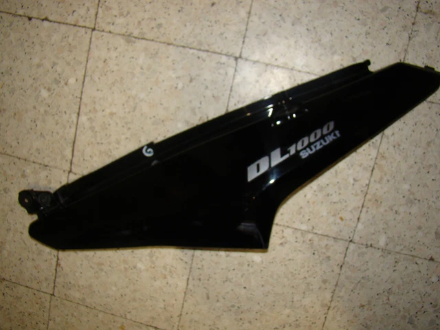 Carenage Latéral Arrière Gauche Pour Suzuki DL 650/1000 V-Strom - Occasion Fonctionnel
