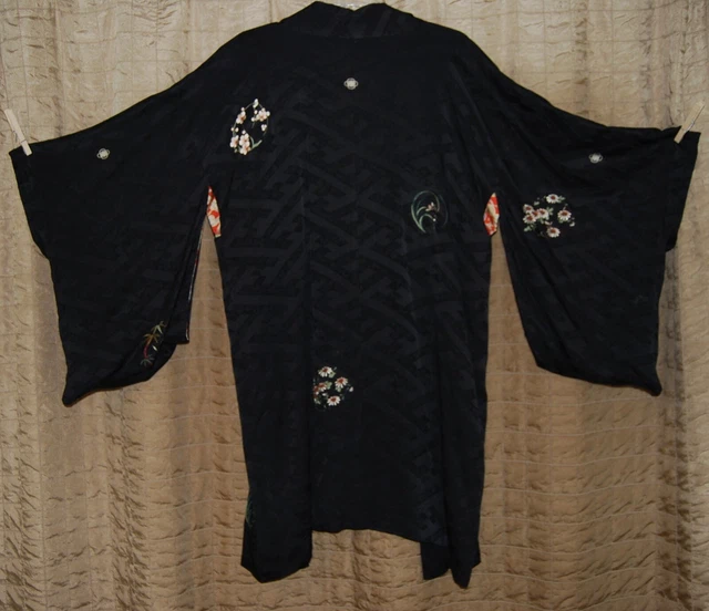 Vintage Japanese Haori Kimono Robe Jacket Silk Black Floral Daisy Embroidery OS