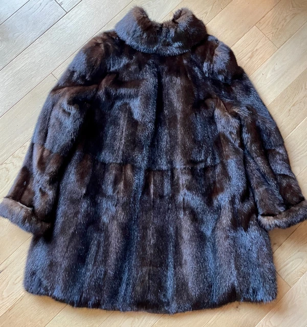 Manteau Fourrure Vison Courrèges Vintage Taille 40-42 – Excellent état – France