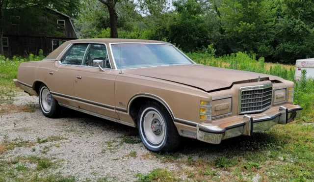 1977 Ford LTD Landau 4dr Parting Out!!