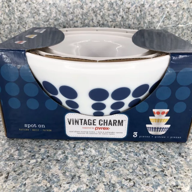 Vintage Charm Inspired by Pyrex "Spot On" Dots 3 PC Mixing Bowl Set in Box NEW