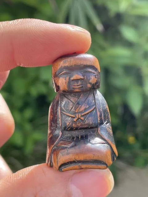 Antique Japanese Hand Carved Bamboo /Wooden/  boxwood figure Netsuke 10g