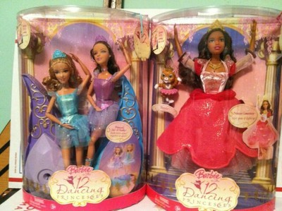 12 Dancing Princesses - Delia， Edeline and Fallon Dressed in
