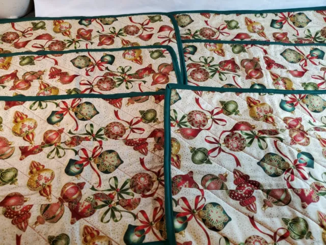 Handmade Quilted Fabric Christmas Placemats Set of 6 NEW