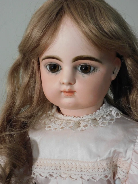 Poupée Ancienne Parisienne - Tête Buste Biscuit Bouche Fermée - 31 Cm - XIXème