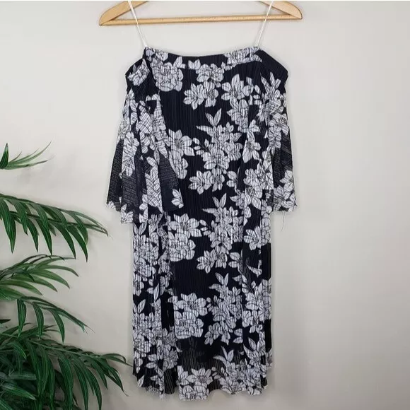 Moon River | Floral Off the Shoulder Dress, womens size small