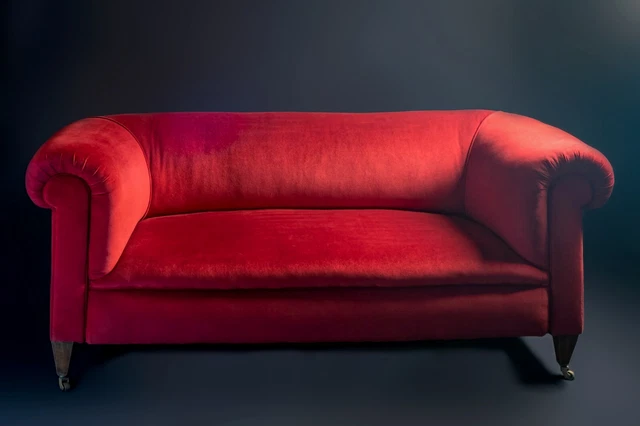 Howard & Sons Sofa Antique Chesterfield Sofa