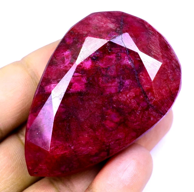 Rubis Naturel Traité Rouge Pourpre D'Afrique - 3,86 Carats, Remplissage Verre Au Plomb