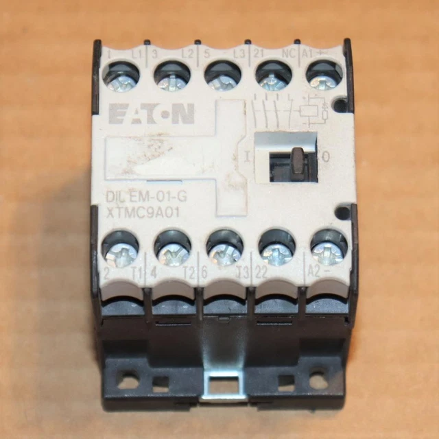 One Eaton DIL-EM-01-G  Mini Contactor Relay 24VDC Coil