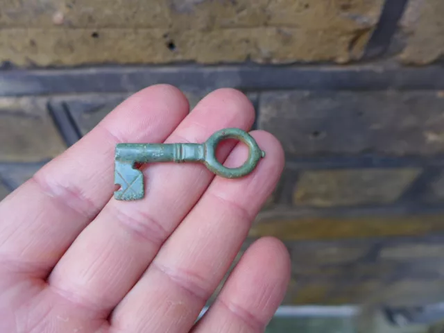 Romano British Decorated Bronze Key 1st-4th Century AD