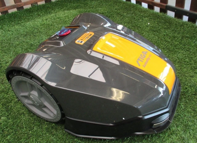 STIGA Autoclip M 3 Roboter- Rasenmäher Rasenroboter f. 300m²  NEU