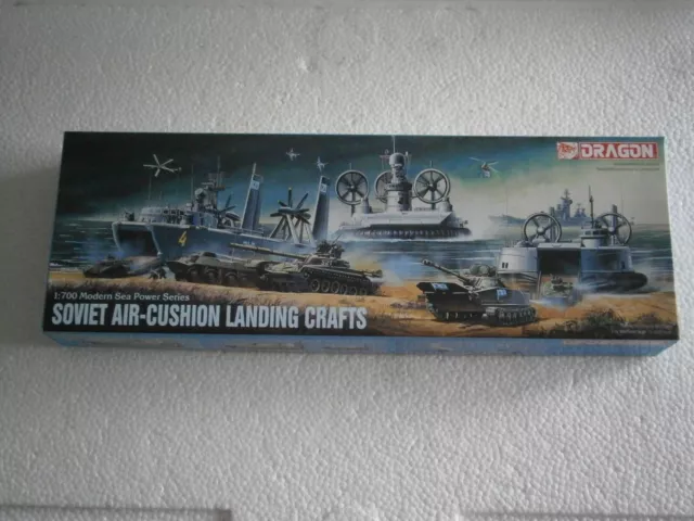 MAQUETTE SOVIET AIR CUSHION LANDING CRAFTS DRAGON (7011) 1/700 - 1.700 eme