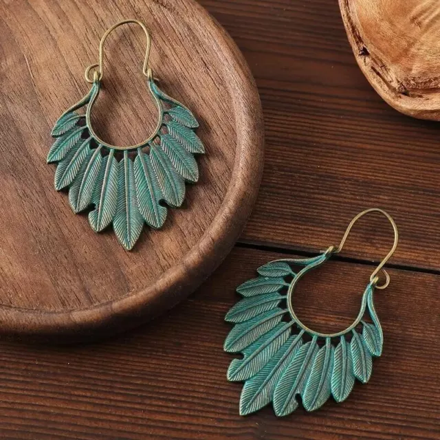 Fashion Women Boho Vintage Teal Green Leaf Pendant Earrings Jewelry Zinc Alloy