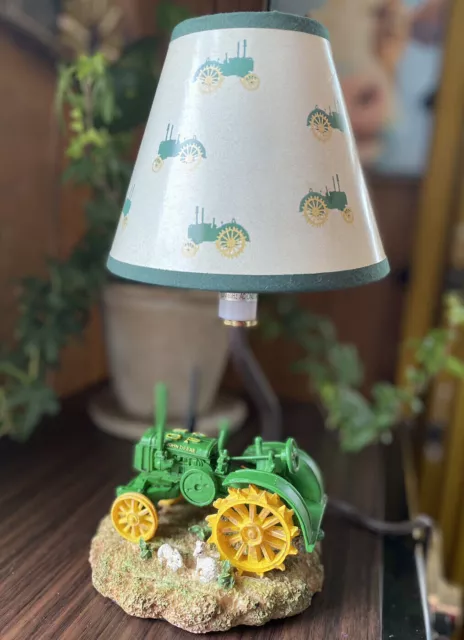 John Deere 10.5" Table Lamp Light Green Tractor 1999 Edition DL20M With Shade :