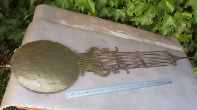 Ancien gros balancier lyre d'horloge comtoise en laiton.