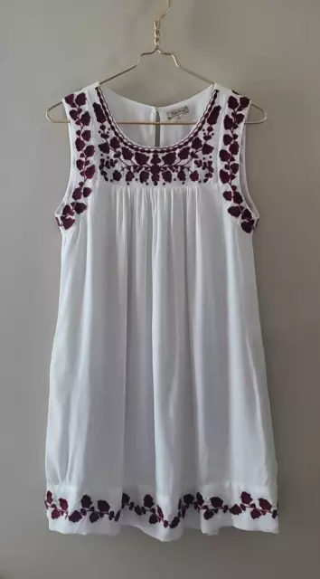 Lucky Brand Hannah Boho Shift Sun Dress White Burgundy Embroidery Sz S Pockets