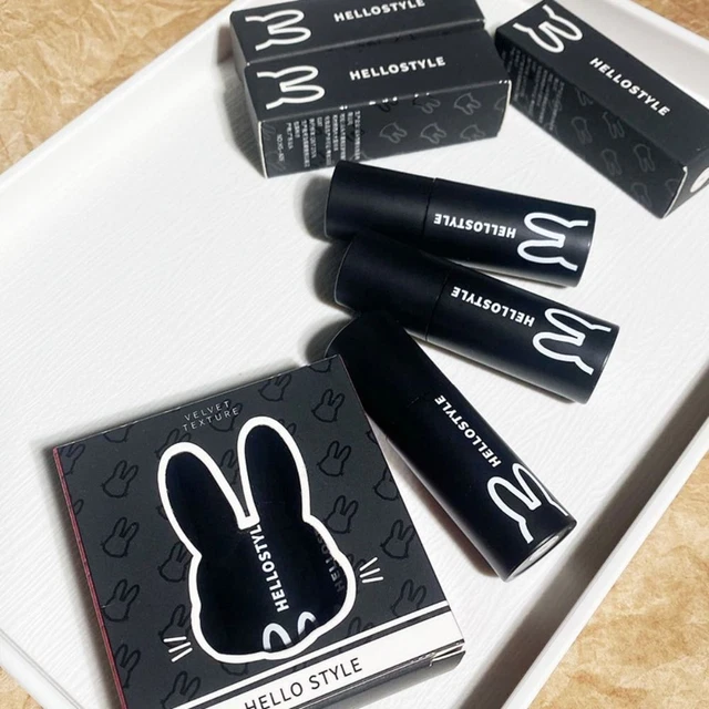 Estera duradera labial brillante tubo negro conejo lápiz labial impermeable