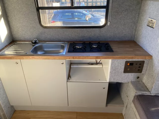 7.5 ton horsebox with living 3