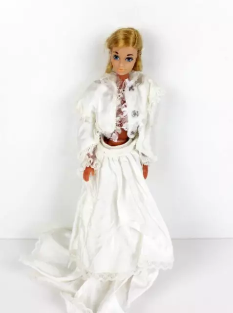 Vintage online barbie 1966