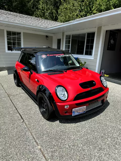 Mini: Cooper S John Cooper Works Mini: Cooper S John Cooper Works