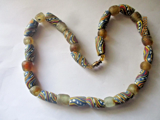 Ancien Collier Long (sautoir) En Pâte De Verre De Murano - Pièce Vintage