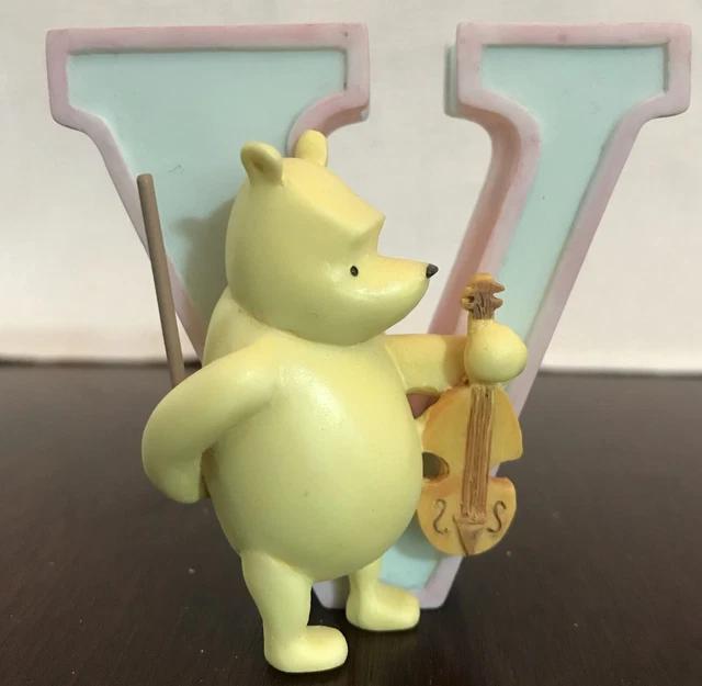 Disney Classic Winnie the pooh Alphabet Letter V Michael & Co, New in Box