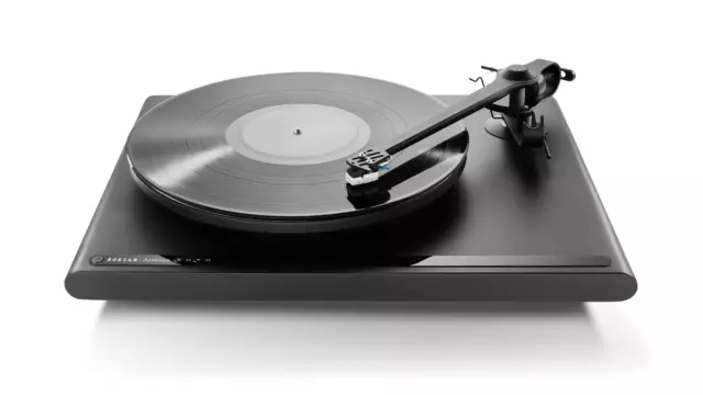 Roksan Attessa Turntable (inlcuded phono stage) Black/White finish available