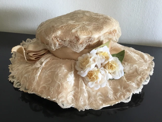 2 chapeaux de poupées anciens fabriqués main 6