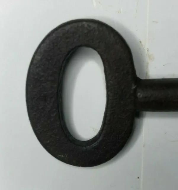 19th Century  Victorian 4.3 inch Bridge Ward Lock key flat Bow original item 3