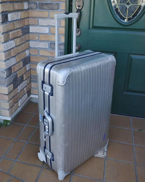 Rimowa #39 926.70 Topaz Silver Integral 2 Wheel Trolley