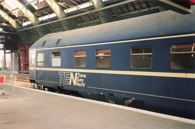 Foto Schlafwagen TEN DB Hbf Berlin 1992 ca. 10x15cm V3939i