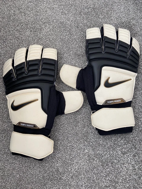 RARE NIKE TIEMPO Pro Goalkeeper GK Gloves Size 10 5 49 99 PicClick UK rare-nike-tiempo-pro-goalkeeper-gk-gloves-size-10-5-49-99-picclick-uk