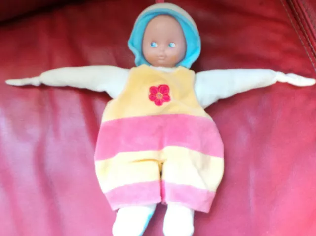 Doudou poupée salopette jaune rose fleur nounours 32 cm