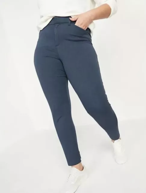 Old Navy High Waisted Pixie Ankle Pants Size 6- Chambray Blue- NWT