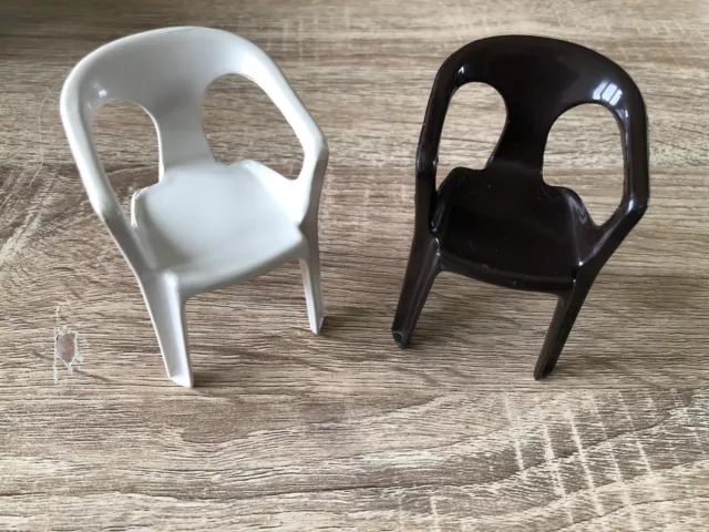 Séries de 2 modèles réduit du fauteuil empilable 300 d’Henri Massonnet - St