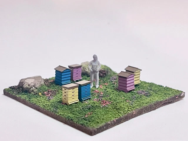 10x Mixed Bee Hives Garden Apiary OO GAUGE 1:76 Model Railway Scenery Decoration