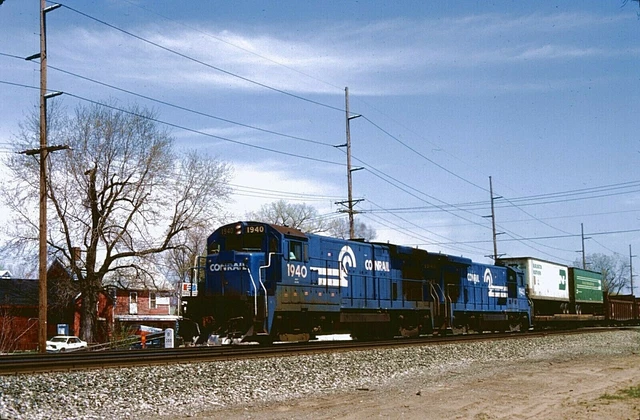 Original Kodachrome Slide Conrail B23-7 #1940 & 1942 Crissey June 1989