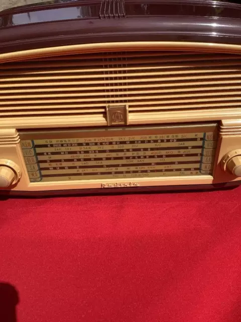 Nice Vintage Burgundy & Cream  Awa  Valve Radio