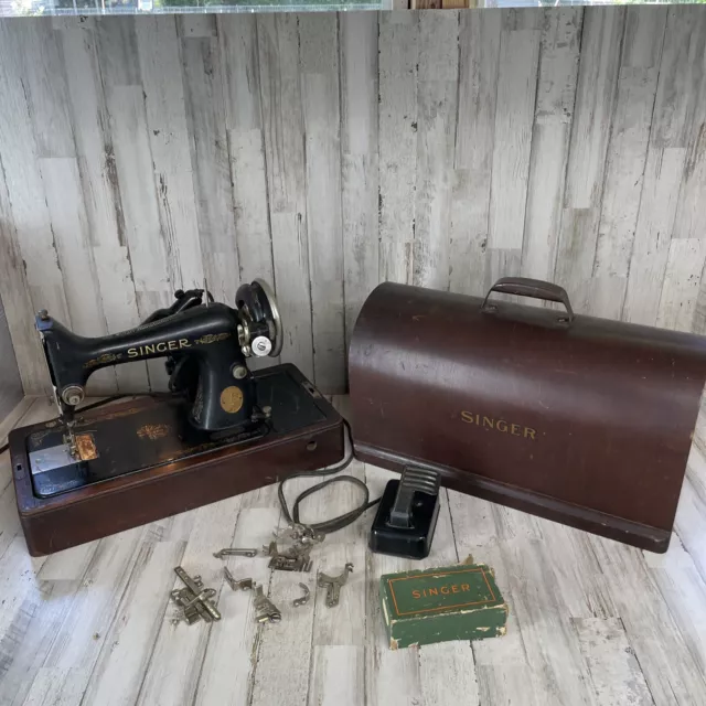 Singer Sewing Machine 1928 Model with Wood Case AC423360 #2 Simanco USA Vintage