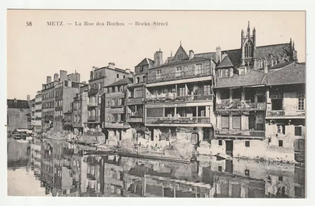 METZ - Moselle - CPA 57 - la rue des Roches