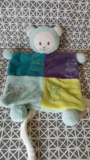 Doudou plat singe panda ours bleu mauve blanc Obaibi Okaidi