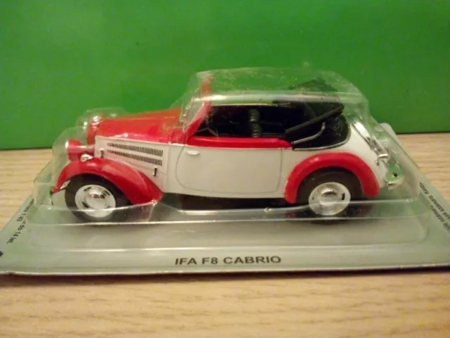 Red & White Modelcar 1:43 - Legendary Cars - Ifa F8 Cabrio