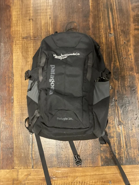 PATAGONIA REFUGIO BACKPACK 28L Black Embroidered Logo Day  display picture 3