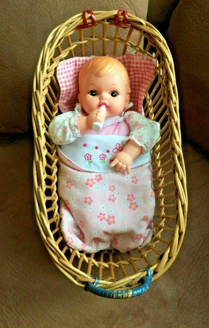 PETITE POUPEE Poupon En Tissus Des Annees 70 80 Couffin Osier EUR 15 00 PicClick FR