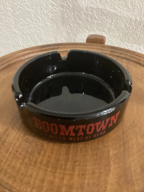 Vintage "Boomtown 7 Miles West Of Reno" Ceramic. lack Ashtray Round 3 Rest 3-5/8