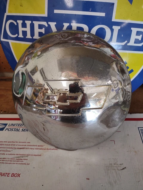 1955 1956 1957 1958 Chevy Truck Hub Cap Double Bowtie Solid Driver Or Resto Oem!